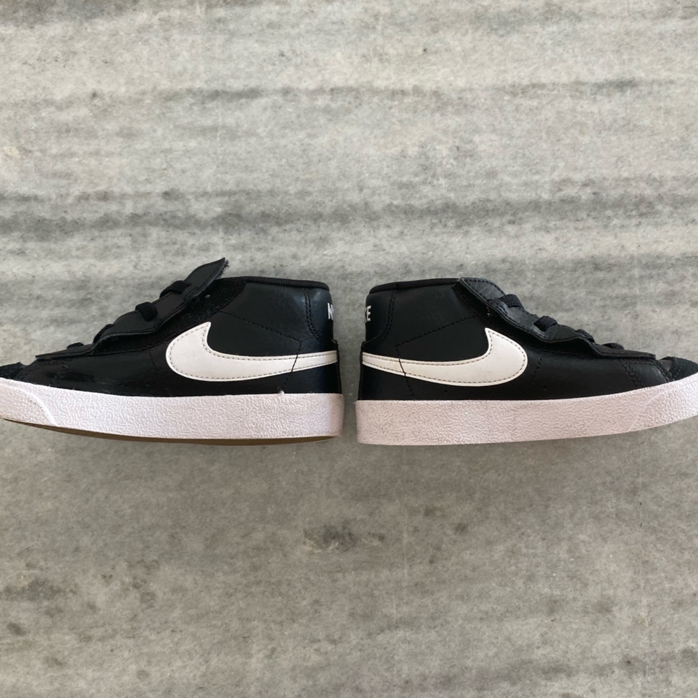 Nike Blazer Mid ‘77 Black Toddler US 9 Sneaker